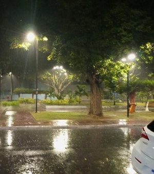 Prefeitura orienta arapiraquenses sobre cuidados no período de chuvas