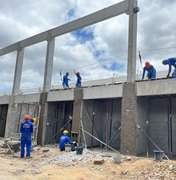 Comerciantes destacam avanço na obra do novo mercado do Benedito Bentes