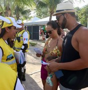 Equipe Social do Ronda faz busca ativa, panfletagem e conscientização durante operação Orla Segura