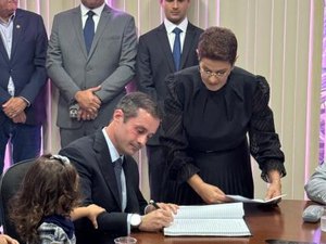 Ex-deputado Bruno Toledo é empossado conselheiro do Tribunal de Contas de AL