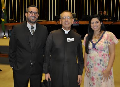 Vereador Leonardo Dias participa de homenagem ao Dia do Nascituro em Brasília