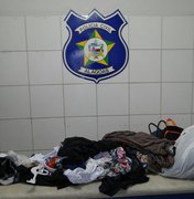 Jovens são presos e menores apreendidos acusados de furtar roupas em loja de shopping