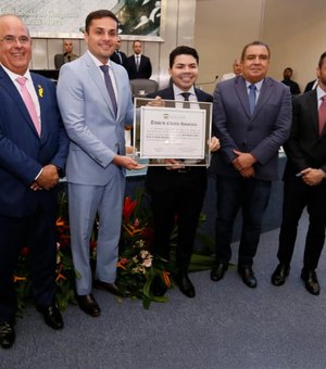 Juiz Hélio Pinheiro recebe título de cidadão honorário de Alagoas