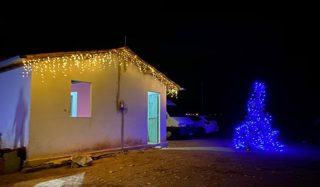 'Natal Luz' leva energia a comunidade rural que vivia na era do candeeiro