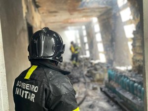 Incêndio de grandes proporções atinge Penitenciária de Segurança Máxima de Maceió