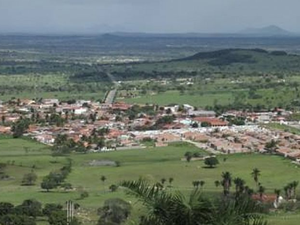 Homem que agredia a mãe idosa por exigir dinheiro para beber é preso pela polícia em Inhapi