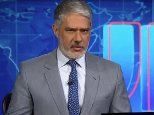 William Bonner e Globo causam revolta após deboche ao vivo com a Band