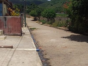 Moradores de Palmeira de fora reclamam de quedas constantes de energia há pelo menos vinte dias