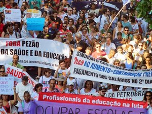 Com R$11,4 bi em dívidas, Estados travam salários e repasse a fornecedores