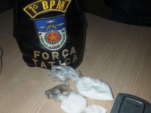 Suspeito é flagrado com maconha e cocaína escondidas em residência no Vergel do Lago