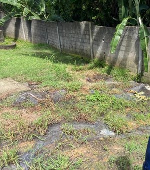 Condomínio é flagrado despejando esgoto sem tratamento em riacho de Maceió