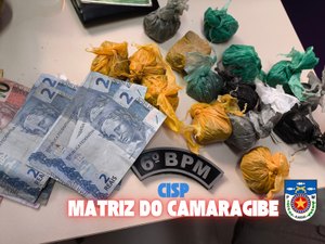 PM apreende maconha, cocaína e crack com dupla em Matriz de Camaragibe