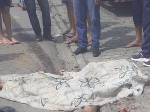 Homem morre esmagado por carreta enquanto dormia embaixo do veículo em Maribondo