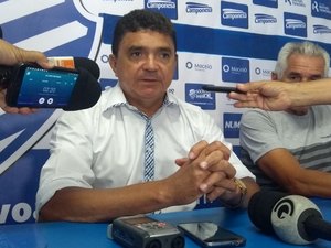 Técnico Flávio Araújo é apresentado e inicia trabalho no CSA