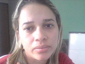 Radialista é assaltada quando saía de casa para trabalhar