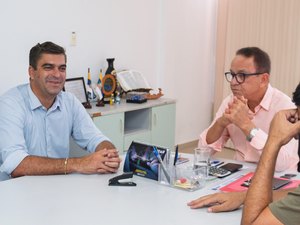 Prefeito de Maragogi fortalece busca por inovação em visita técnica a Cairu