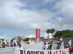 Moradores do Mutange realizam protesto em frente à Braskem