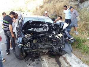 Acidente na BR-316 mata mãe e deixa filho gravemente ferido