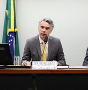 Rafael Brito trabalha para aprovar o SUS da Educação até setembro