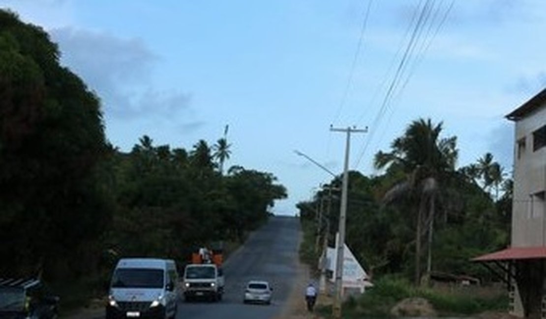Turista de Pernambuco tem carro arrombado e notebook furtado em praia de Maragogi