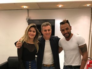 Arapiraquense é pedida em casamento no programa Caldeirão do Huck