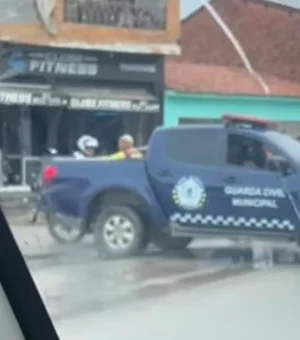 Colisão entre carro e moto deixa adolescente ferido em Japaratinga