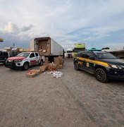 Carreta com carga avaliada em 1,5 milhão é interceptada na rodovia AL-220, em Arapiraca