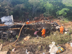 Corpo de criança de 4 anos desaparecida após acidente na Bahia é encontrado pelos Bombeiros