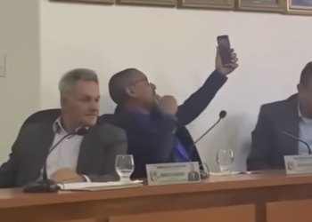 Vereadores de situação e oposição batem boca em sessão da câmara de Campo Alegre