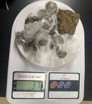 Adolescente é apreendido com maconha no município de Taquarana