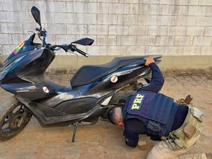 PRF prende homem por receptação e adulteração de motocicleta em Palmeira