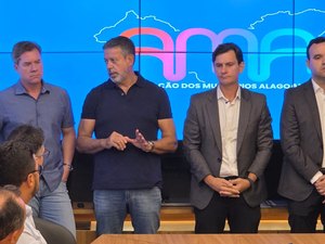 ‘Meu mandato sempre estará à disposição dos municípios’, diz Arthur Lira em reunião da AMA