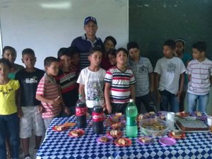 “Professor Edmilson era amado pelas crianças da escola”, diz coordenador