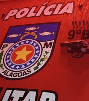 Homem é preso ao ser flagrado com arma na cintura em Piranhas