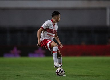 Crystopher desfalca o CRB contra o América-MG após receber terceiro cartão amarelo