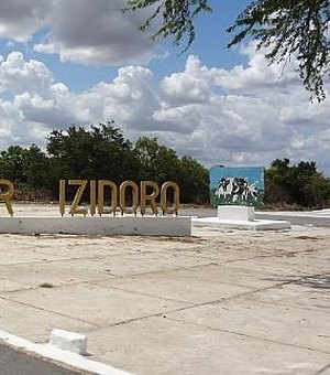 Universitários reivindicam direito a transporte escolar negado pela prefeitura de Major Izidoro 