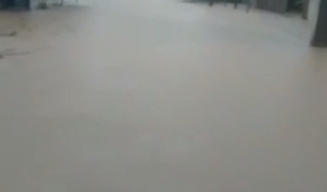 [Vídeo] Povoado Peroba fica alagado após fortes chuvas na região
