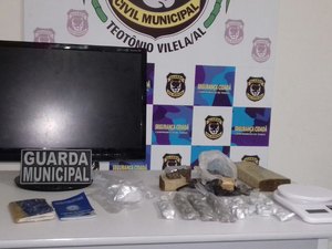 Suspeito de tráfico de drogas tenta subornar equipes da Guarda Civil