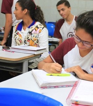 Estudantes da rede estadual participam da segunda fase da Olimpíada de História