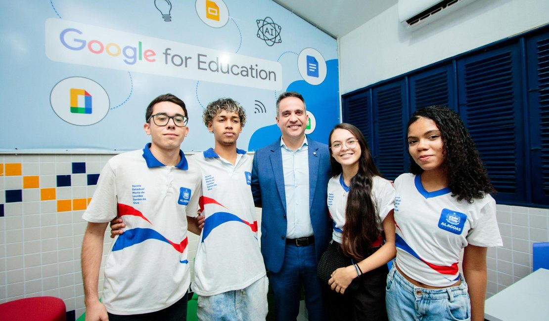 Governo de Alagoas entrega em Batalha a primeira Sala Google da rede pública estadual
