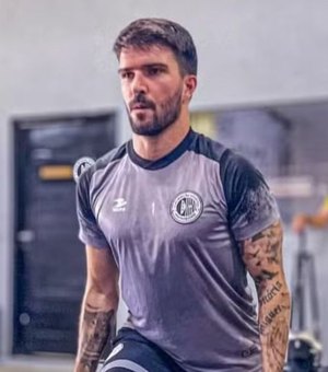 Torcedores se revoltam após goleiro alegar problemas pessoais para deixar o ASA e acertar com outro clube