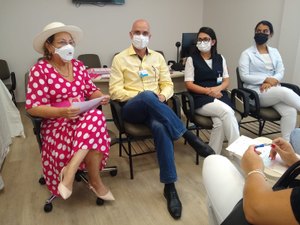 [Vídeo] Tereza Nelma cumpre agenda com prefeituras e empresários no Hospital de Amor em Arapiraca