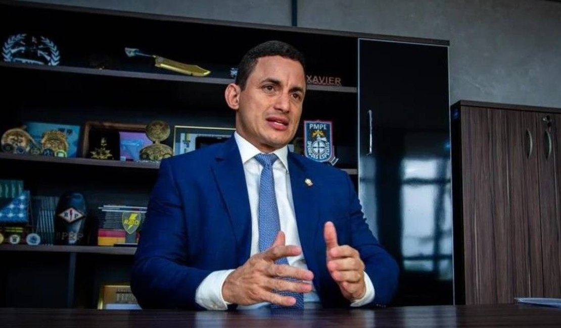 Delegado-geral da PC de Alagoas é citado em investigação sobre fraudes em concursos públicos