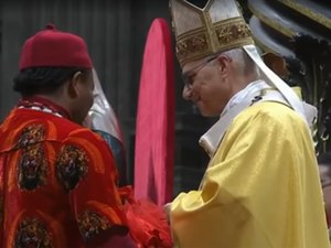 Papa Leão diz que negar ajuda a pobres é rejeitar Deus, em sua 1ª Missa do Galo