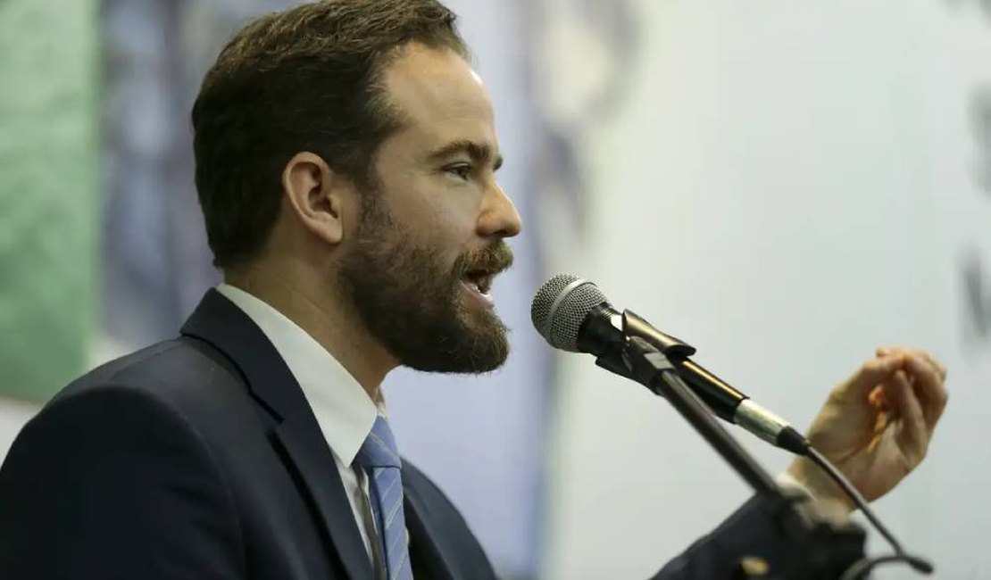 Durigan terá reuniões com EUA após medida contra facções