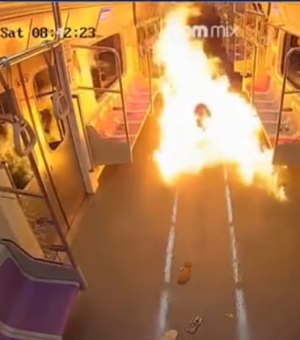 Homem incendeia vagão lotado no metrô de Seul, na Coreia do Sul