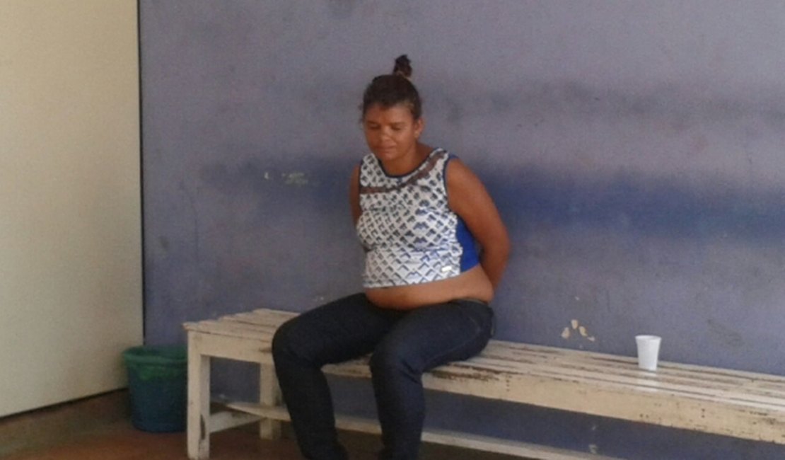 Mulher grávida é presa após furtar lojas no centro de Arapiraca