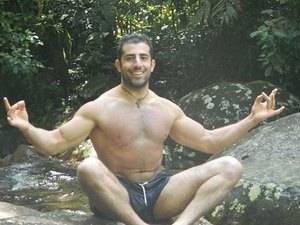 Antes do 'BBB 18', Kaysar foi morador de rua, diz revista