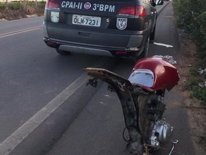 Após denúncia, militares do 3º BPM localizam peças de moto roubada em Arapiraca