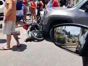 Colisão entre carro e moto é registrada na cidade de Arapiraca